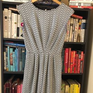 Modcloth ⚽️🎹 Black & White Dress